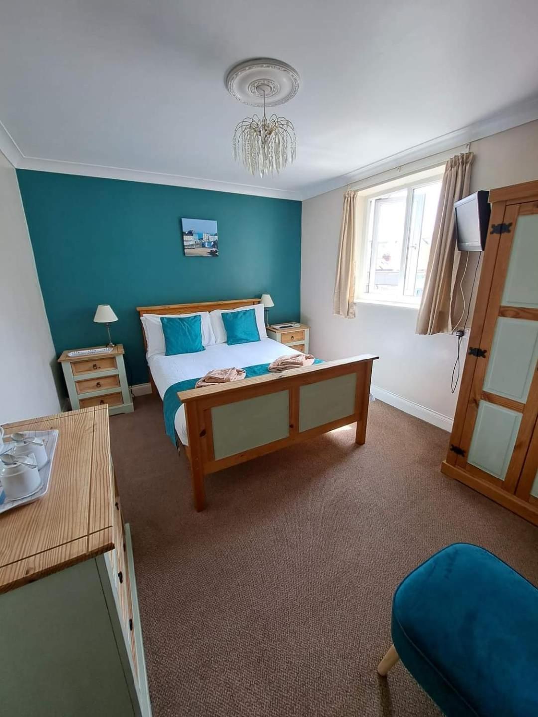 Hildebrand Guest House Tenby Exterior foto