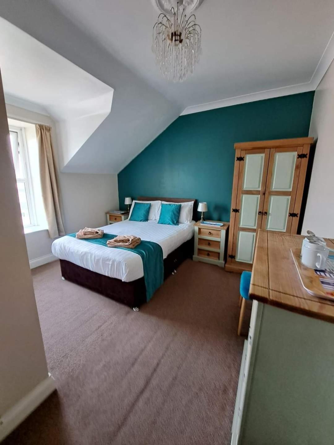 Hildebrand Guest House Tenby Exterior foto